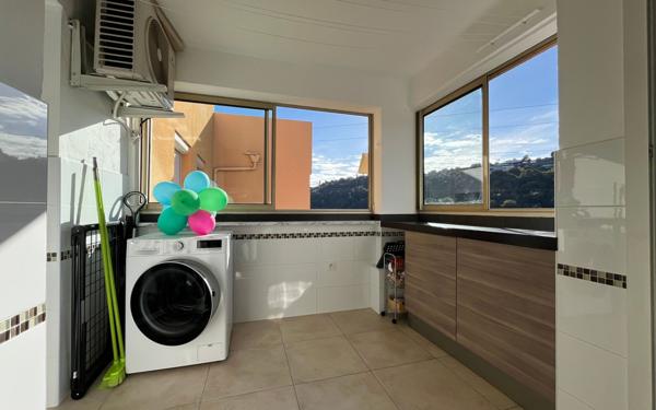 Appartement à vendre    4 pièces • 71 m2 Nice