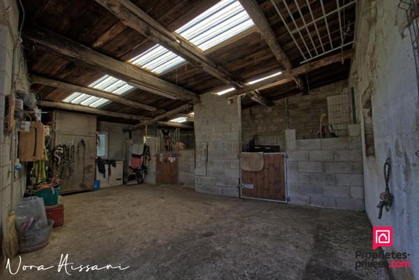 ECURIES 10 BOXES 4 HECTARES