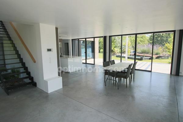 Templeuve-en-Pévèle – Maison cubique récente de 175 m² – Semi plain pied – Prestations haut de gamme