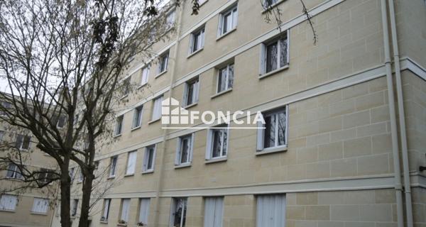 Location Studio 29.68 m² - Triel-sur-seine 78510