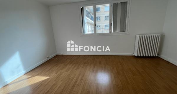 Location Studio 29.68 m² - Triel-sur-seine 78510