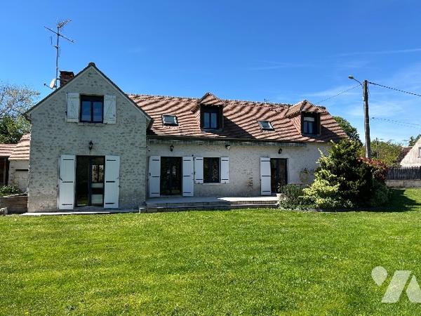 Magnifique longère de 5 pièces de 134 m² sur 1 618 m²