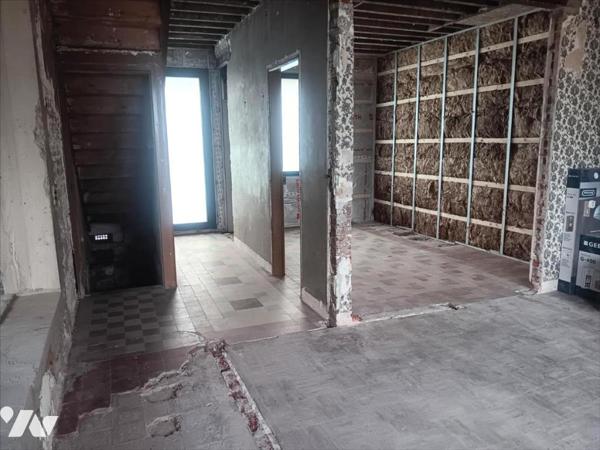 PROXIMITE QUARTIER JOUVENET BELLE MAISON DE CHARME A TERMINER DE RESTAURER