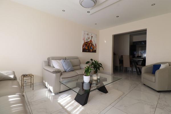 Superbe F4 lumineux avec suite parentale