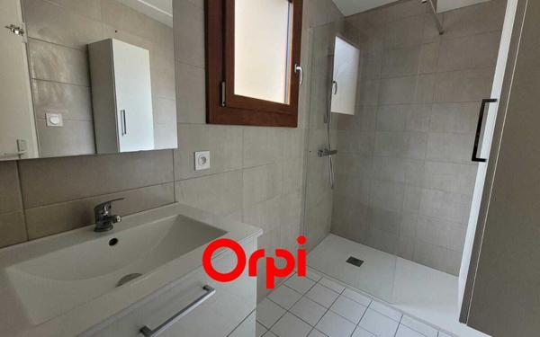 Maison à vendre    5 pièces •  Beaurepaire