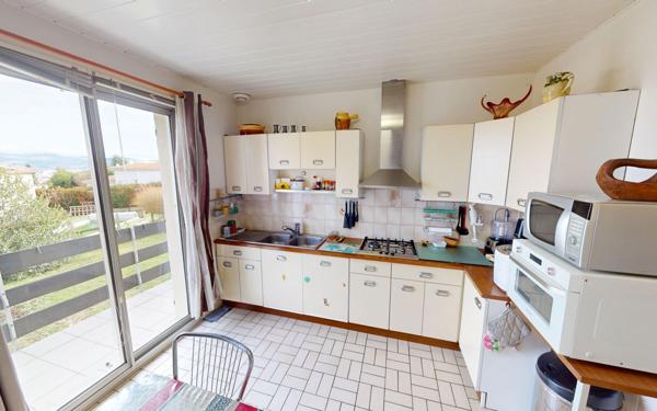 Maison à vendre    3 pièces • 81,50 m2 Saint-Genest-Lerpt