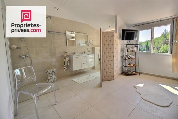 Villa Lorgues 7 pièces 240 m2