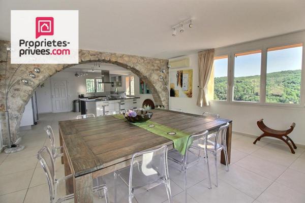 Villa Lorgues 7 pièces 240 m2