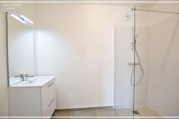 À VENDRE – T3 avec grande terrasse – Dernier étage – stationnement – Saint-Bonnet-de-Mure