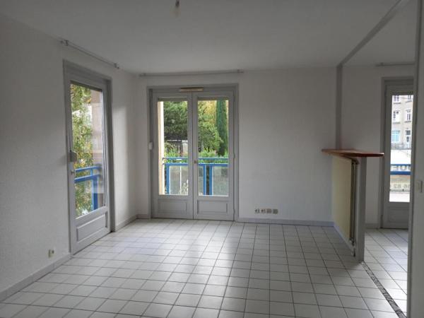 Appartement 2 pièces de 53 m² à St just st rambert