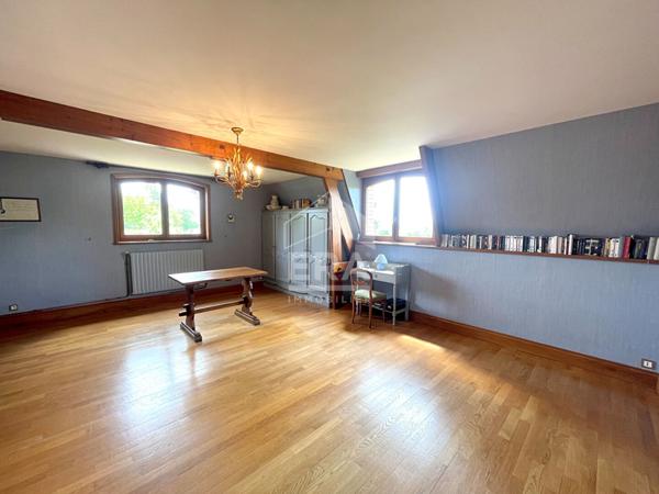 Pavillon en semi plain pied de 315m² sur FRETHUN