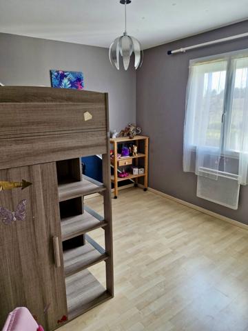 Fontaine-le-Comte (86240) Belle maison familiale proche bourg et tous commerce Fontaine le comte