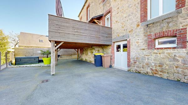 Vente Maison259 m² - 11 Pièces - VILLEDIEU LES POELES (50800)