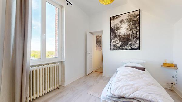 Vente Maison259 m² - 11 Pièces - VILLEDIEU LES POELES (50800)