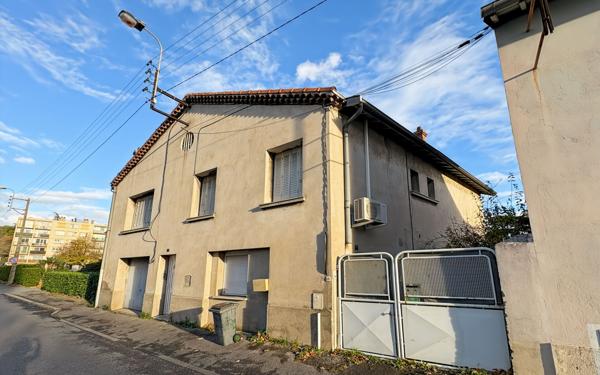 Immeuble à vendre    7 pièces • 157 m2 Valence