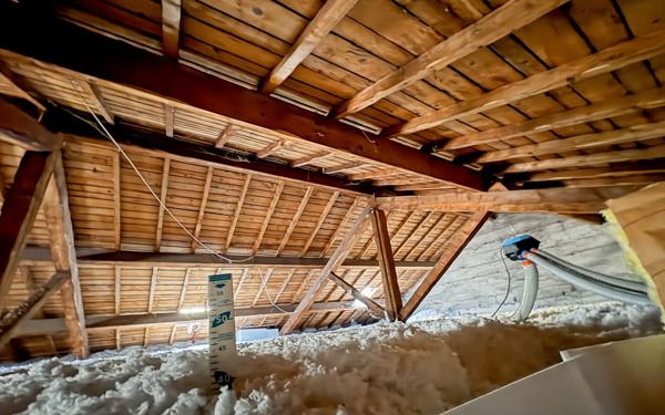 Immeuble à vendre    7 pièces • 157 m2 Valence