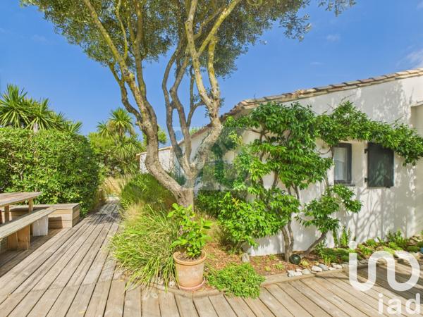 Maison à vendre 7 pièces 187 m² Sainte-Marie-de-Ré