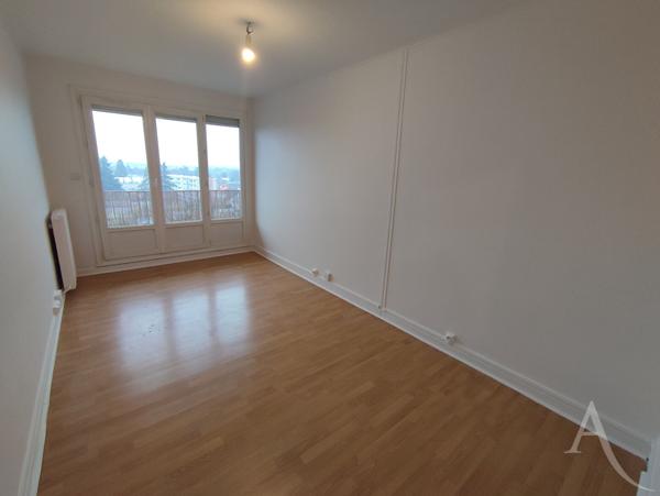 Appartement T2 avec balcon et place de parking