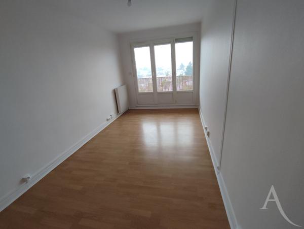 Appartement T2 avec balcon et place de parking