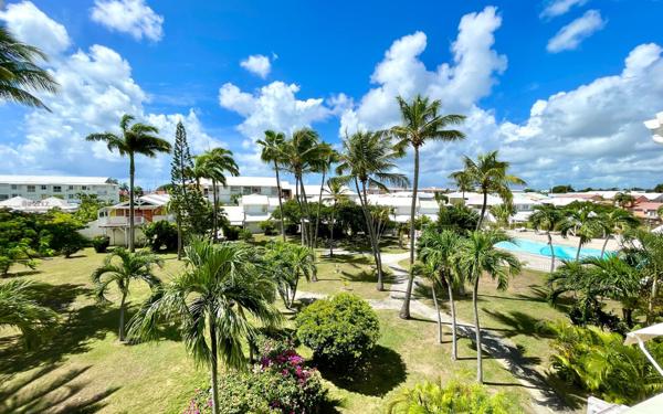 Appartement à vendre    3 pièces • 46,81 m2 Saint-François