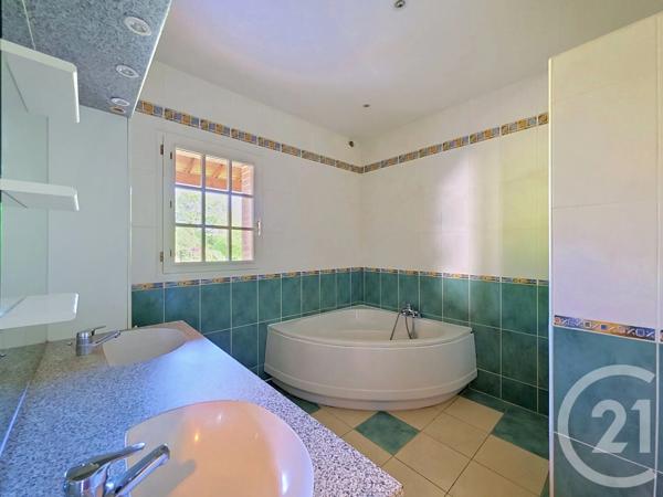 Maison à vendre  10 pièces - 205 m 2   MONTREVAULT SUR EVRE  - 49