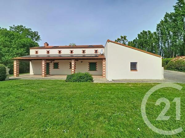 Maison à vendre  10 pièces - 205 m 2   MONTREVAULT SUR EVRE  - 49