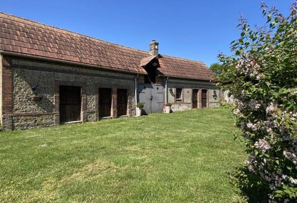 Secteur Verneuil sur Avre Damville Ancienne fermette avec dépendances