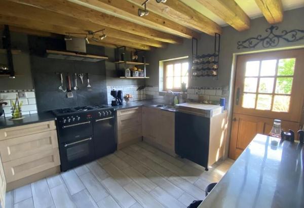 Secteur Verneuil sur Avre Damville Ancienne fermette avec dépendances