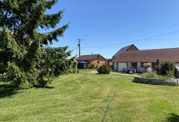 Secteur Verneuil sur Avre Damville Ancienne fermette avec dépendances