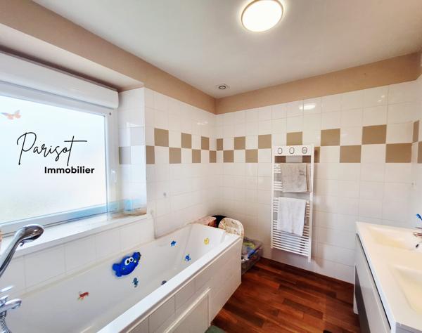MAISON EN PIERRE ENTIEREMENT RENOVEE DE 150 M² AVEC TERRAIN DE 1 200 M² ET ESPACES TROGLODYTES