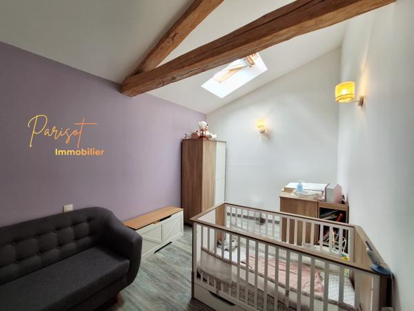 MAISON EN PIERRE ENTIEREMENT RENOVEE DE 150 M² AVEC TERRAIN DE 1 200 M² ET ESPACES TROGLODYTES