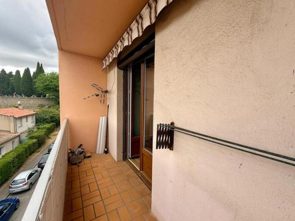 Rare à la vente : Appartement à vendre 4 pièces avec vue d'exception sur la cité de Carcassonne. Prix de vente : 124200€