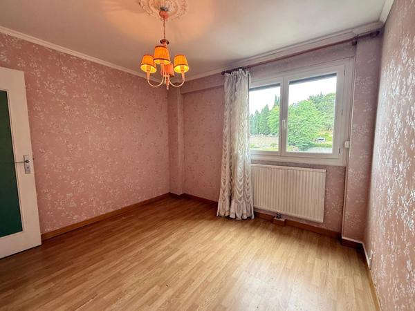 Rare à la vente : Appartement à vendre 4 pièces avec vue d'exception sur la cité de Carcassonne. Prix de vente : 124200€