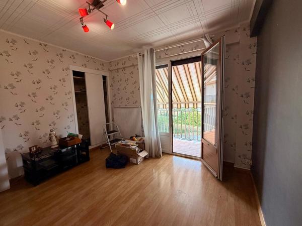 Rare à la vente : Appartement à vendre 4 pièces avec vue d'exception sur la cité de Carcassonne. Prix de vente : 124200€