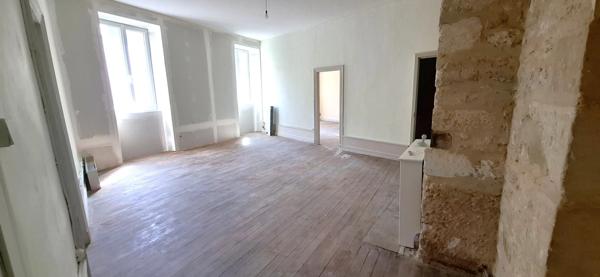 Appartement à vendre 5 pièces MONTIGNAC (24)