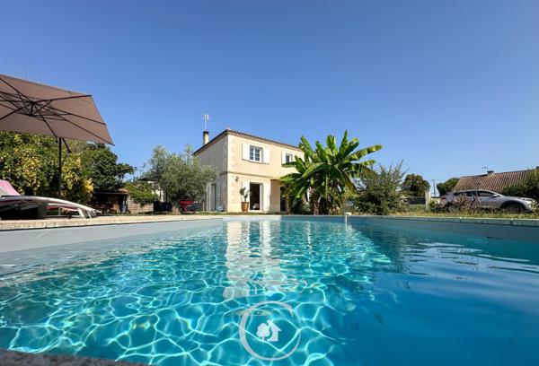 Carignan-de-Bordeaux (33360) MAISON T6 - 5 CHAMBRES - BUREAU INDEPENDANT - PISCINE CHAUFEE