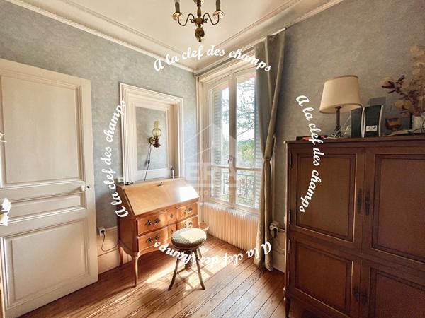 Maison Saint Remy Les Chevreuse 8 pièce(s) 203 m2