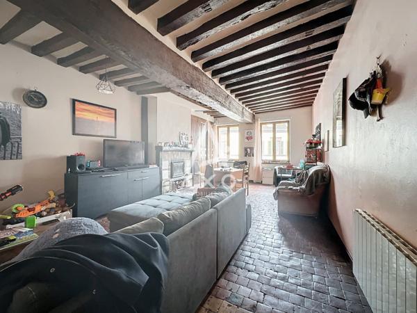 IMMEUBLE DHABITATION EN CENTRE-VILLE DE SENONCHES (28250) - RENTABILITÉ LOCATIVE ATTRACTIVE