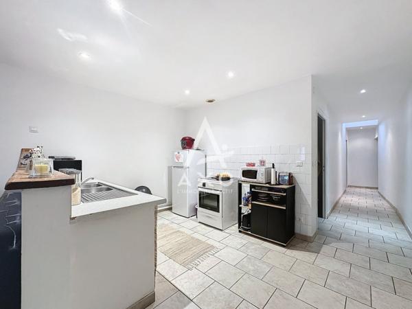 IMMEUBLE DHABITATION EN CENTRE-VILLE DE SENONCHES (28250) - RENTABILITÉ LOCATIVE ATTRACTIVE