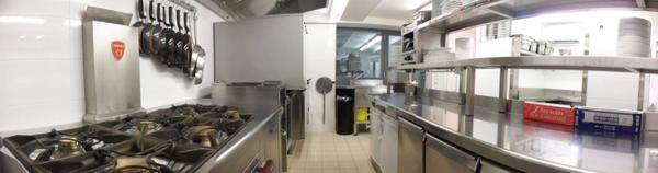 Dpt (83), à vendre Restaurant Murs et Fonds de commerce au coeur d'un village du Var Pays de Fayence