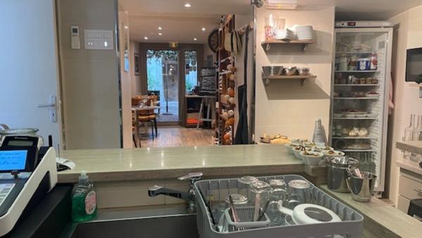 Dpt (83), à vendre Restaurant Murs et Fonds de commerce au coeur d'un village du Var Pays de Fayence