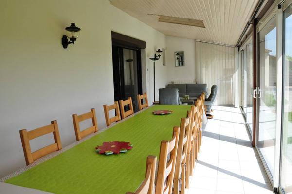 À Vendre – Maison de Plain-Pied avec Gîte Indépendant, Piscine et Parc Arboré sur 12 ha