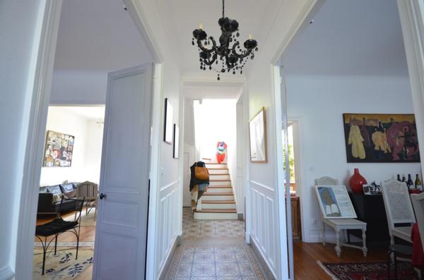 CHATEAU THIERRY (02)  à vendre Belle maison en meulière de 7 pièces