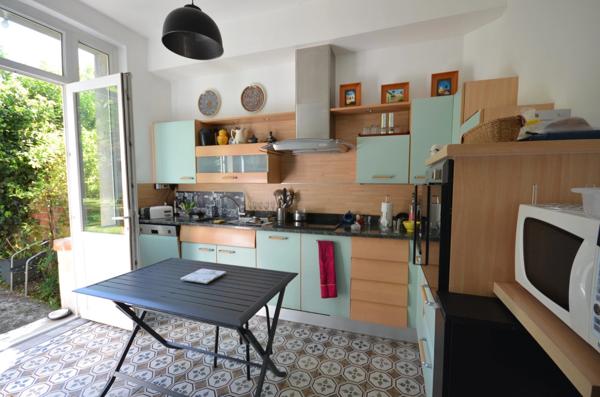 CHATEAU THIERRY (02)  à vendre Belle maison en meulière de 7 pièces