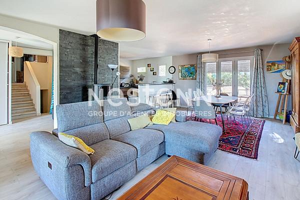 A VENDRE EN EXCLUSIVITE à TRANS PROVENCE - Maison Trans En Provence 4 pièces 137 m² avec PISCINE et GARAGE