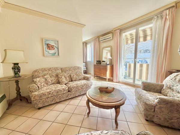 Antibes (06600) ANTIBES CENTRE VILLE Médiathèque 2/3P de 46 m2