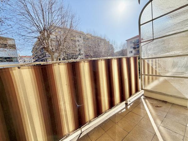 Antibes (06600) ANTIBES CENTRE VILLE Médiathèque 2/3P de 46 m2