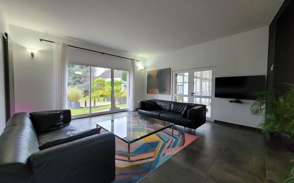 Maison à vendre    7 pièces • 206 m2 Cagny