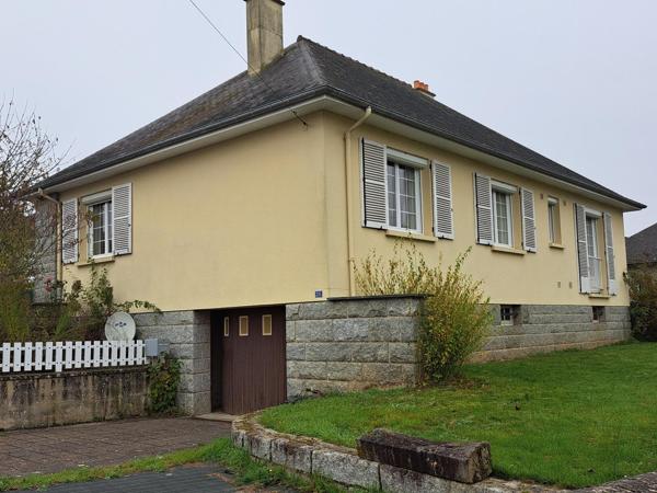 pavillon très lumineux sur sous sol  de 100m²  avec 3 chambres