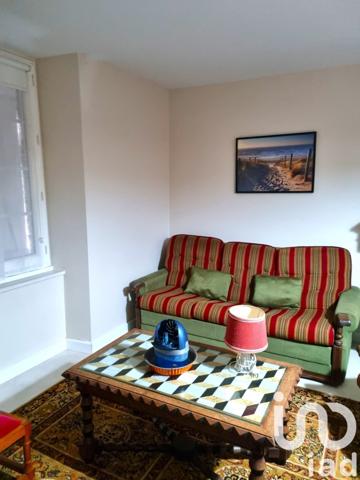 Maison de ville 9 pièces de 181 m² à Plougoumelen (56400)